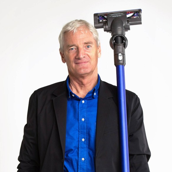 Oct. 23, 2012 - Minneapolis, Minnesota, U.S. - James Dyson, inventor of the Dyson vacuum cleaner with the Dyson DC44 Digital Slim model. Tuesday, October 23, 2012 GLEN STUBBE gstubbe@startribune.com P ...