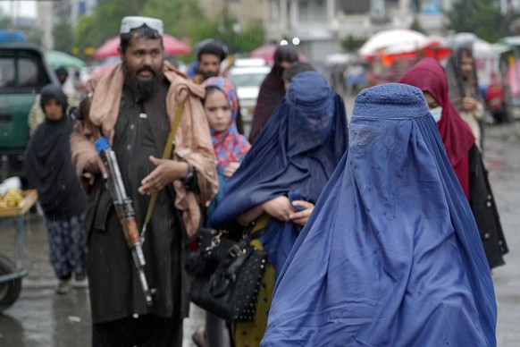 Frauen müssen in Afghanistan mit erheblichen Einschränkungen leben.