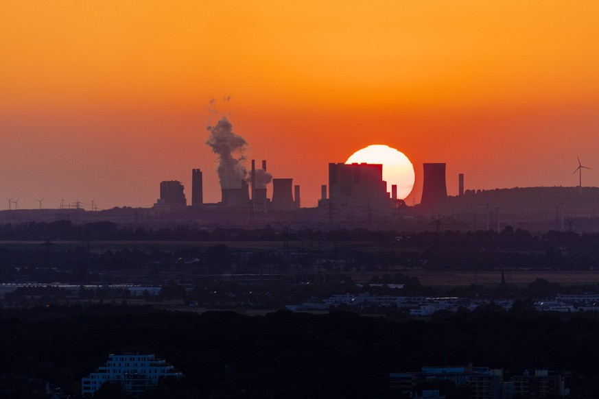 Das Kraftwerk Neurath von RWE. Neurath, 29.07.2019 *** RWE Neuraths Neurath power plant, 29 07 2019 Foto:xC.xHardtx/xFuturexImage