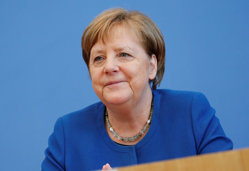 Kanzlerin Angela Merkel wendet sich in einer neuen Videobotschaft an die Bevölkerung.