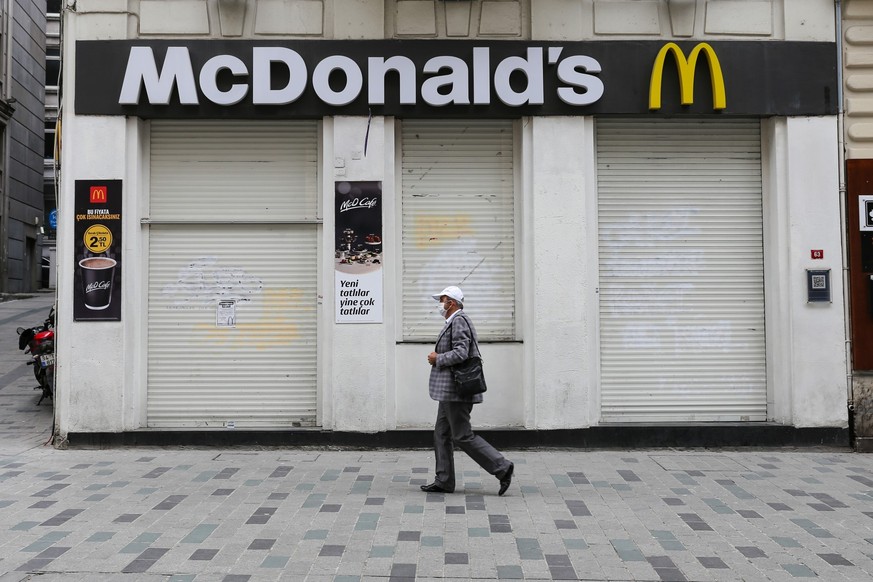 ISTANBUL, TURKEY - MAY 13, 2020: Cafes and restaurants are closed in Istiklal Avenue during Coronavirus Pandemic xkwx 2019-ncov, architecture, avenue, beyoglu, building, city, corona, coronavirus, cov ...