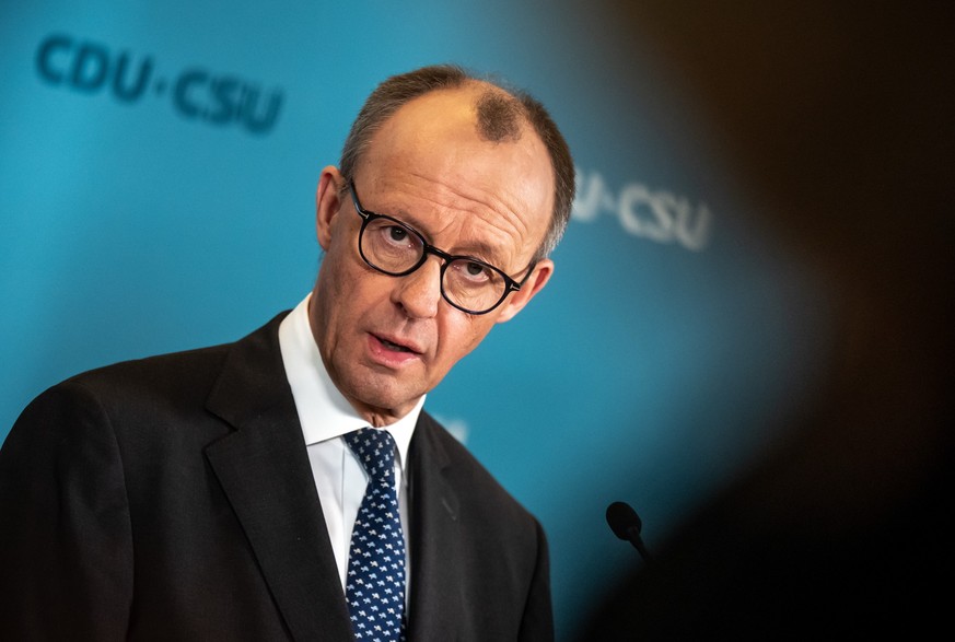 14.03.2025, Berlin: Friedrich Merz, CDU/CSU-Fraktionsvorsitzender im Bundestag und CDU-Bundesvorsitzender, gibt nach der Fraktionssitzung im Bundestag ein Statement. Die Fraktionsspitzen von Union, SP ...