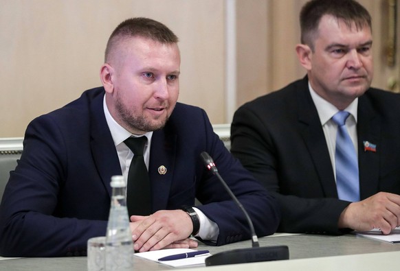 MOSCOW, RUSSIA - JUNE 28, 2022: Denis Miroshnichenko L, Chairman of the People s Council of the Lugansk People s Republic, attends a meeting with Russian State Duma Speaker Vyacheslav Volodin at the S ...