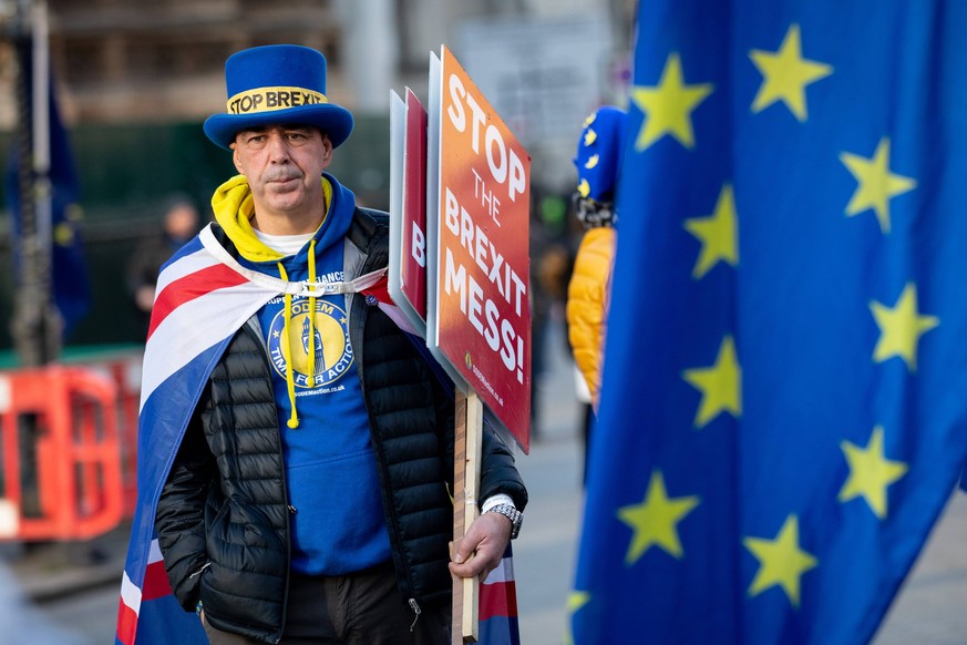 January 11, 2019 - London, London, UK - London, UK. Anti-Brexit campaigner Steve Bray joins pro-EU demonstrations in Westminster. MPs are currently debating British Prime Minister Theresa May s EU wit ...