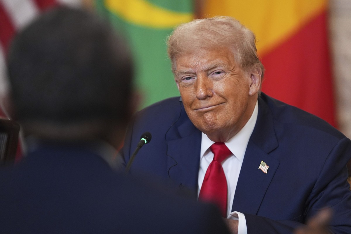 09.07.2025, USA, Washington: US-Präsident Donald Trump spricht während eines Mittagessens mit afrikanischen Staatsoberhäuptern im State Dining Room des Weißen Hauses. Foto: Evan Vucci/AP/dpa +++ dpa-B ...