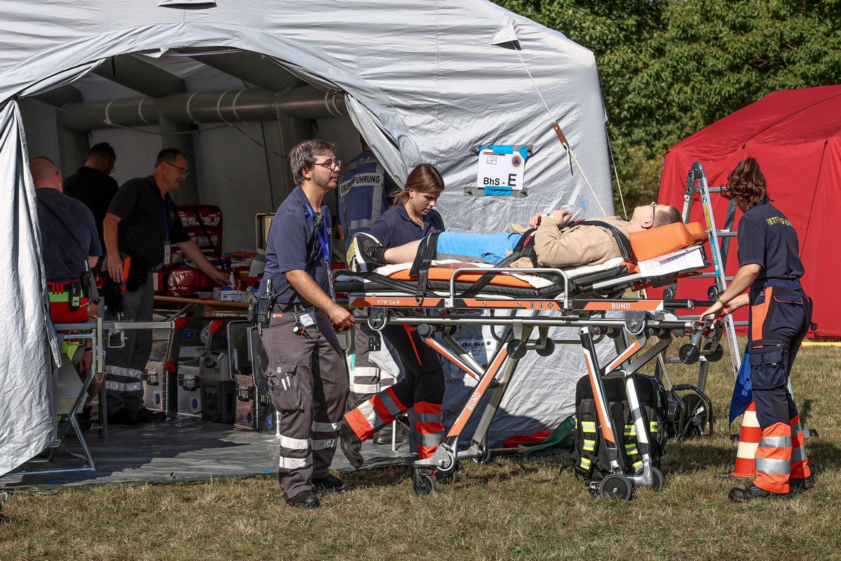 Medizinische Task Force MTF Exercise 2025 MTFEx2025 in Celle Gro�bung der MTF 08 Osnabr�ck und MTF 10 Braunschweig: 132 Einsatzkr�fte, 29 Fahrzeuge, 32 Verletztendarsteller, ein behandelter Patient wi ...