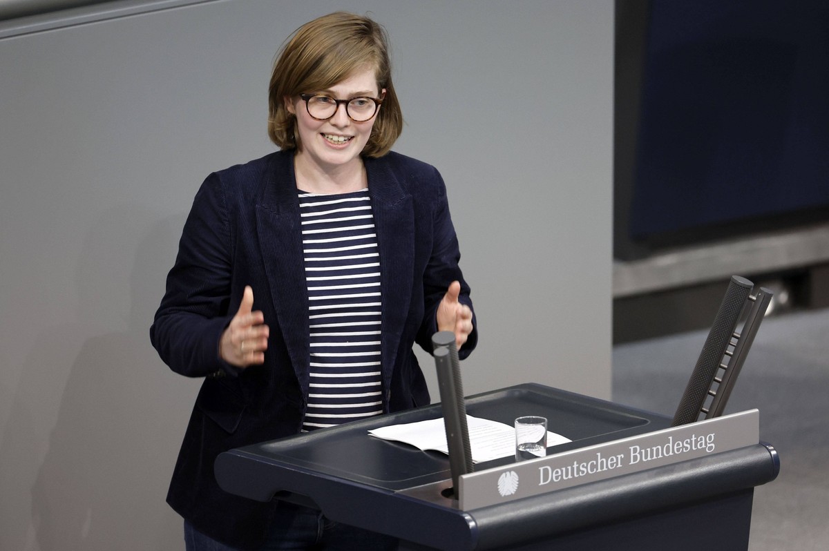 Karoline Otte in der 89. Sitzung des Deutschen Bundestages im Reichstagsgebäude. Berlin, 03.03.2023 *** Karoline Otte at the 89 session of the German Bundestag in the Reichstag building Berlin, 03 03  ...