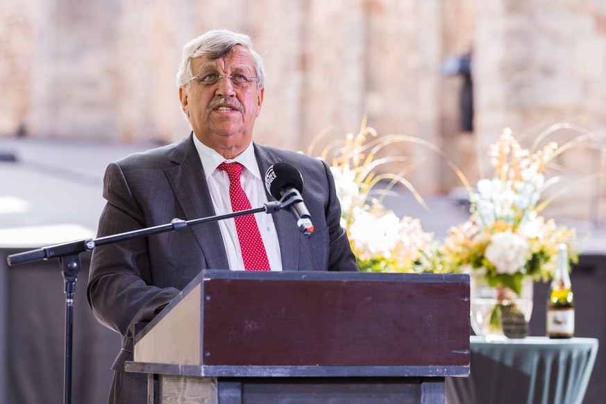 Der damalige Kasseler Regierungspräsident Walter Lübcke bei einer Preisverleihung im Juli 2017.