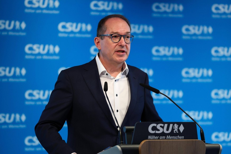 Pressekonferenz nach Sitzung des CSU-Vorstands am 20.01.2025 in der CSU Landesleitung in München Alexander Dobrindt Vorsitzender CSU-Landesgruppe *** Press conference after meeting of the CSU Executiv ...