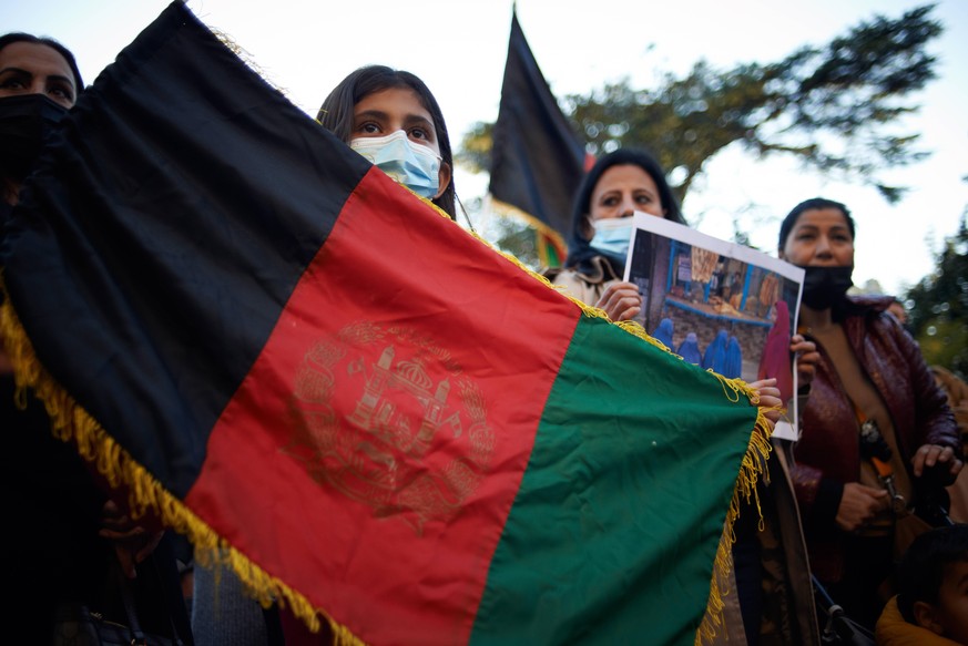 Toulouse: Gathering In Support Of Girls And Women In Afghanistan A girl holds the flag of Afghanistan. Dozens of people women s empowerment, LGBT and lesbians organizations and members of the Afghani  ...