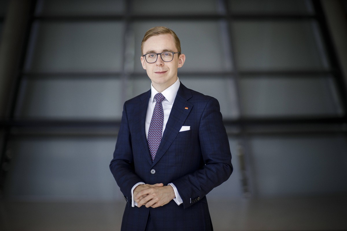 Philipp Amthor, Mitglied des Deutschen Bundestages, CDU, posiert fuer ein Foto. Berlin, 28.05.2020. Berlin Deutschland *** Philipp Amthor, Member of the German Bundestag, CDU, poses for a photo Berlin ...
