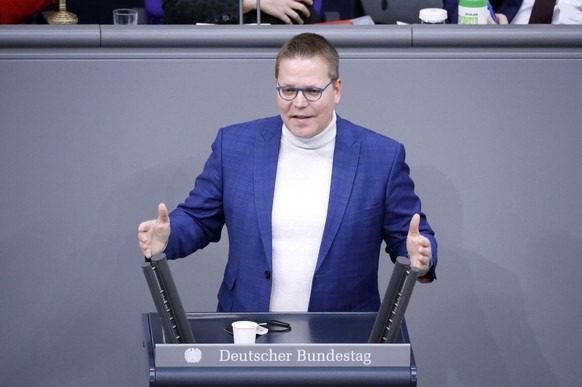 Tino Sorge in der 20. Sitzung des Deutschen Bundestages im Reichstagsgebäude. Berlin, 17.03.2022
