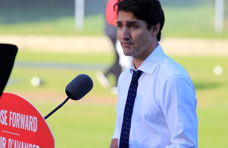 Canada&#039;s Prime Minister Justin Trudeau campaigns for the upcoming election in Fredericton, New Brunswick, September 18, 2019. REUTERS/John Morris