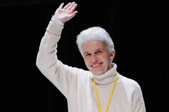 15.12.2024, Nordrhein-Westfalen, Bielefeld: Marie-Agnes Strack-Zimmermann, Mitglied des FDP-Präsidiums und Vorsitzende des Ausschusses für Sicherheit und Verteidigung (SEDE), steht auf dem Podium bei  ...