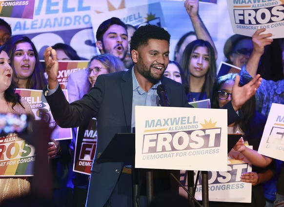 Der 25-jährige Maxwell Frost zieht als jüngster Kongressmann in das US-Repräsentantenhaus ein.