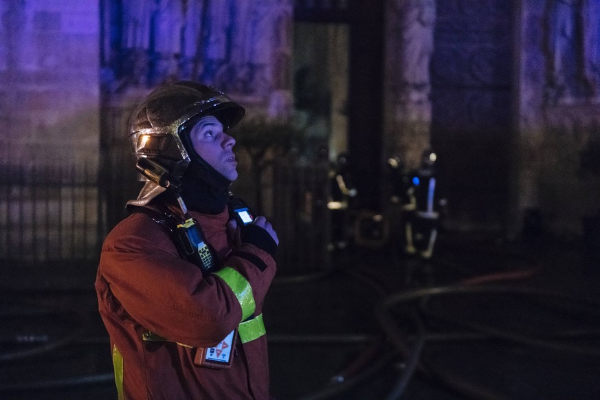 Notre-Dame de Paris was ravaged by fire. The cathedral suffered heavy damage his arrow has collapsed as well as the roof. PUBLICATIONxINxGERxSUIxAUTxONLY JanxSchmidt-Whitley/LexPictorium LePictorium_0 ...