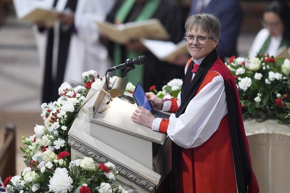 Rev. Mariann Budde leads the national prayer service attended by President Donald Trump at the Washington National Cathedral, Tuesday, Jan. 21, 2025, in Washington. (AP Photo/Evan Vucci)