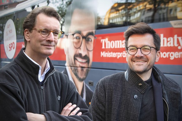 Die beiden Spitzenkandidaten von Nordrhein-Westfalen: Hendrik Wüst (CDU, links im Bild) und Thomas Kutschaty (SPD).