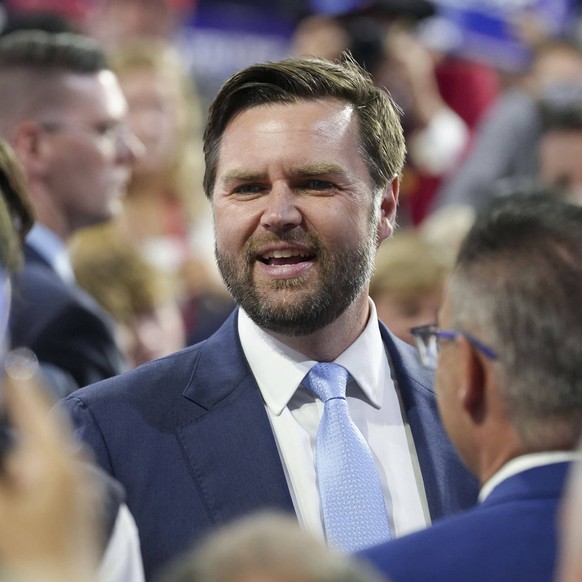 News: Republican National Convention Jul 15, 2024 Milwaukee, WI, USA J.D. Vance was chosen to be President Trumps VP nominee in Milwaukee during the first day of the Republican National Convention. Mi ...