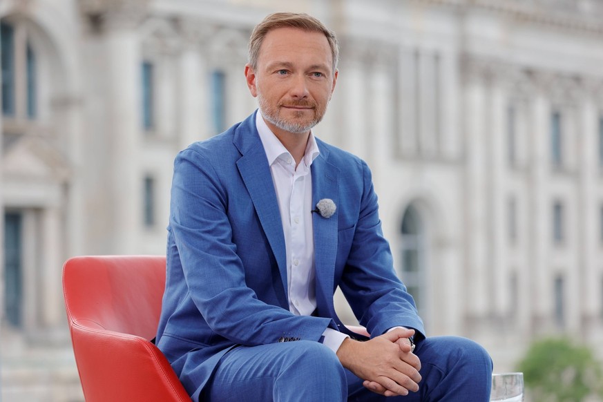 Christian Lindner, Deutscher Bundesminister für Finanzen, Deutschland, Berlin, ARD-Sommerinterview mit Christian Lindner im Bericht aus Berlin am Sonntag, den 21. August 2022. *** Christian Lindner, G ...