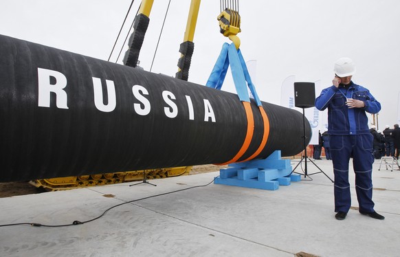 Auf diesem Bild wird der Baubeginn der deutsch-russischen Gaspipeline Nord Stream 2 markiert. Dieses Geschäft ist erstmal auf Eis gelegt.