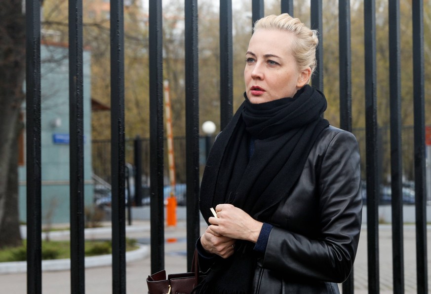 MOSCOW, RUSSIA APRIL 29, 2021: Alexei Navalnys wife Yulia Navalnaya by the Babushkinsky District Court as court considers Navalnys appeal against his sentence in a slander case. On February 20, 2021,  ...