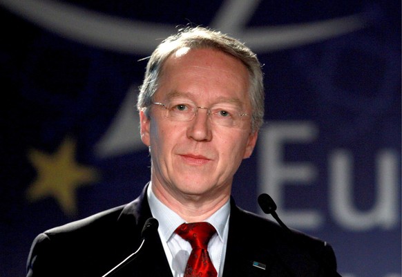 epa01678042 Director General of Bundesverband der Deutschen Industrie (BDI) , German, Werner Schnappauf during a debate at the European Business Summit in Brussels, Belgium, 27 March 2009. The Europea ...