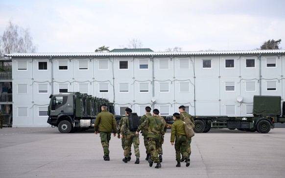 Soldatinnen und Soldaten des von der Bundeswehr angeführten multinationalen Bataillons der NATO Enhanced Forward Presence Battle Group in Litauen.  