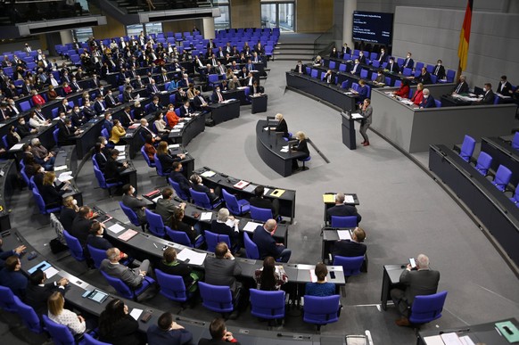 Hier wurde am Donnerstag über das neue Infektionsschutzgesetz abgestimmt: im Plenarsaal des Bundestags.