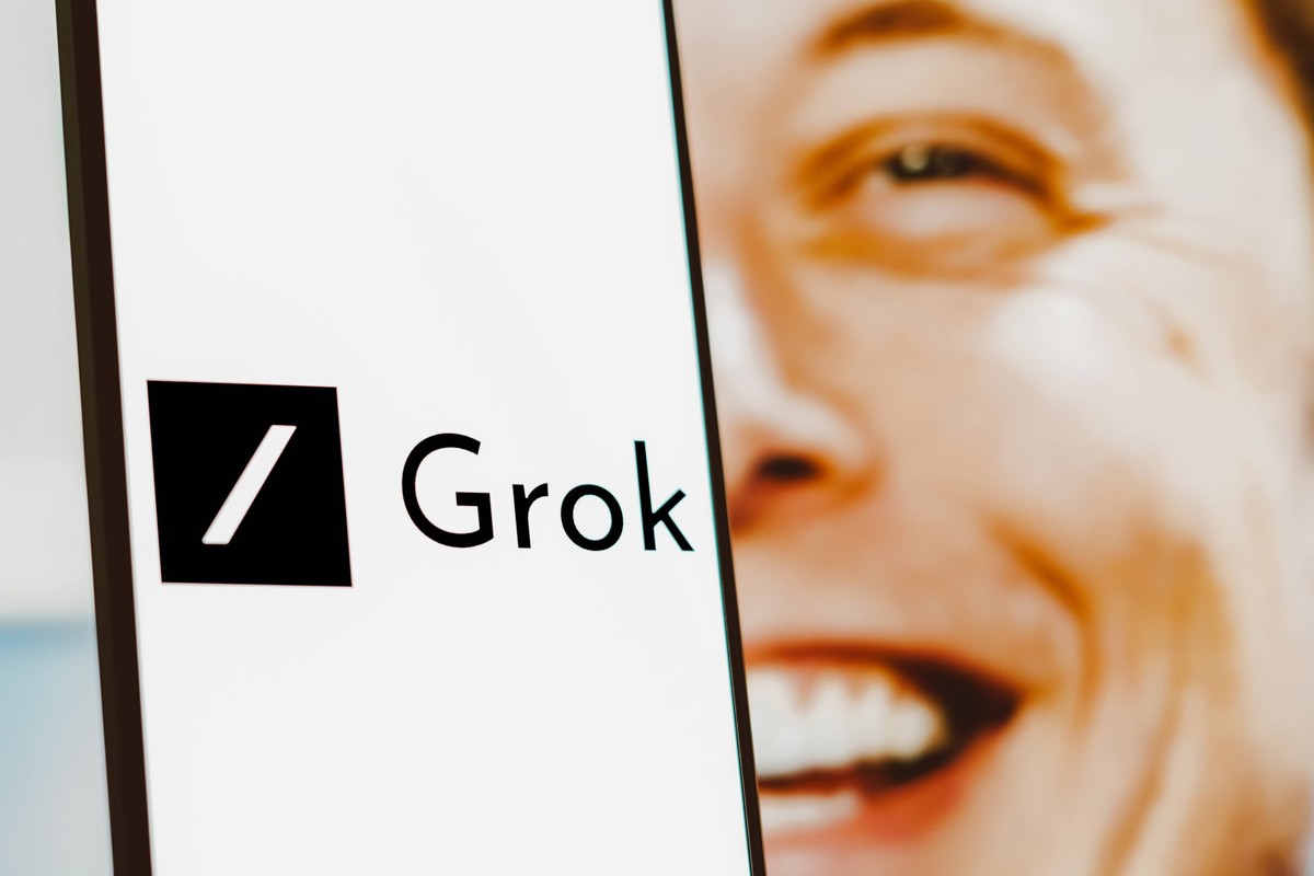November 6, 2023, Brazil: In this photo illustration, the Grok logo is displayed on a smartphone screen. Grok is an artificial intelligence chatbot associated with the social network X, created by Elo ...