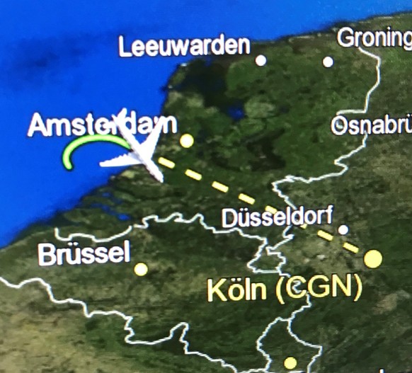 Die geänderte Flugroute der Kanzler-Flugmaschine mit der Kanzlerin an Bord. (Quelle: dpa)