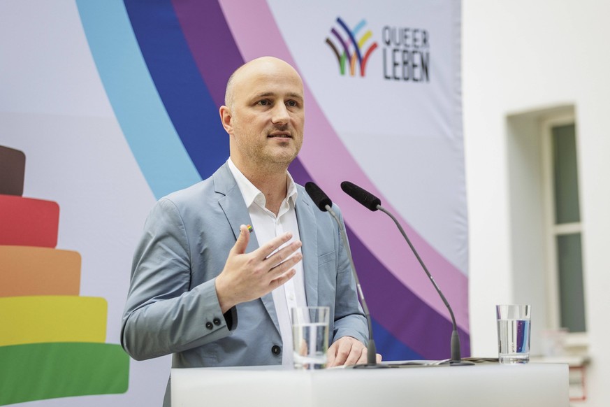 Sven Lehmann, Queer-Beauftragter der Bundesregierung, aufgenommen im Rahmen des CSD Empfangs im BMFSFJ in Berlin, 28.06.2023. Berlin Deutschland *** Sven Lehmann, Queer Commissioner of the Federal Gov ...