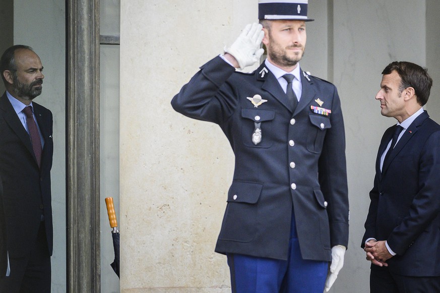 Frankreichs Präsident Emmanuel Macron (r.) und sein bisheriger Premierminister Édouard Philippe.