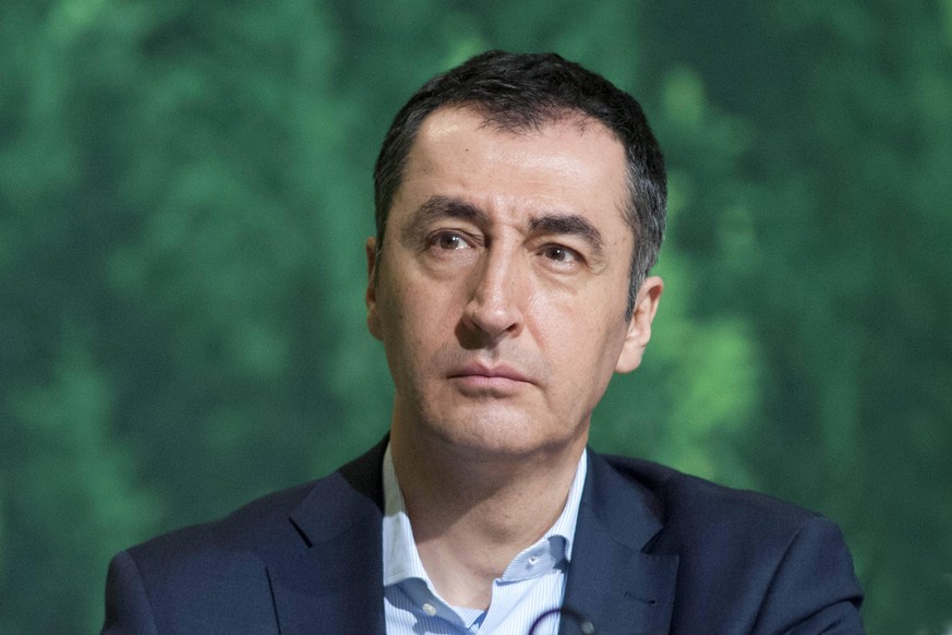 Gruenenpolitiker Cem Özdemir mit Corona infiziert Archivfoto: Cem Özdemir, zdemir, scheidender Bundesvorsitzender von Buendnis 90/Die Gruenen, Portraä, Portrt, Portrait, angeschnittenes Einzelbild, Ei ...