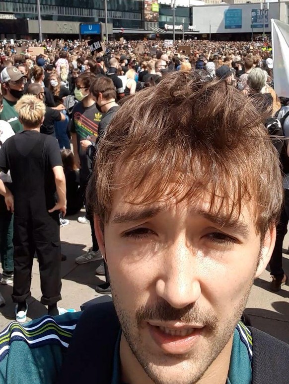 Watson-Reporter Leonard Laurig war bei der Demo auf dem Alexanderplatz.