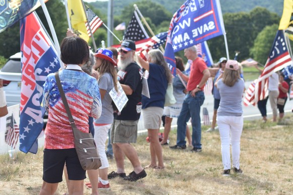 August 14, 2022, Bedminster, NJ, USA: Supporters of former President of the United States Donald J. Trump rally and participate in a vehicle parade near Trump National Golf Club in Bedminster, New Jer ...