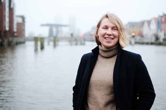 Denise Loop sitzt seit 2021 für die Grünen im Bundestag. Sie ist 28 Jahre alt und sitzt im Familienausschuss.
