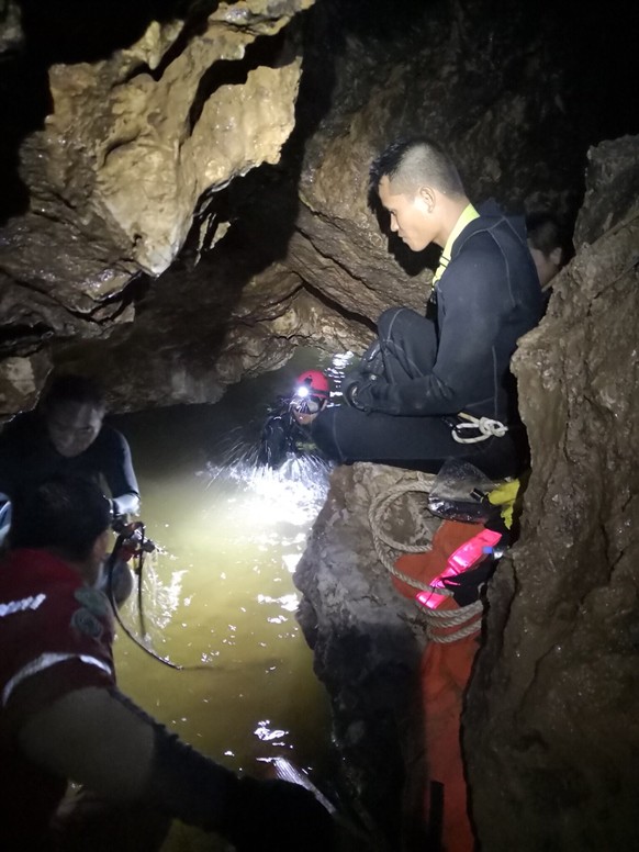 Thailand Jungs Höhle