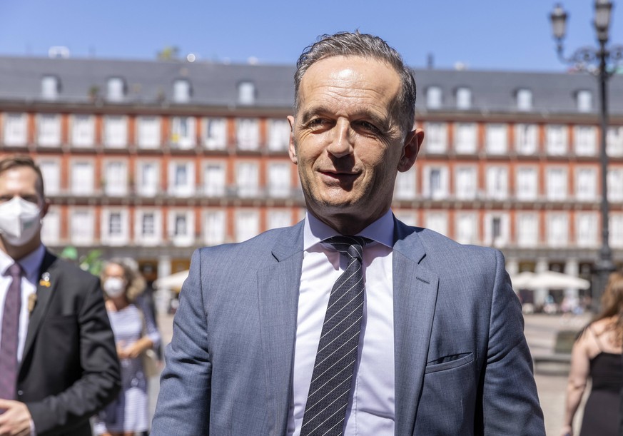 Bundesaussenminister Heiko Maas, SPD, nimmt am vierten Ministertreffen der Stockholm-Initiative fuer nukleare Abruestung teil. Hier bei einem ueber den Plaza Mayor in Madrid. Madrid, 06.07.2021 Madrid ...