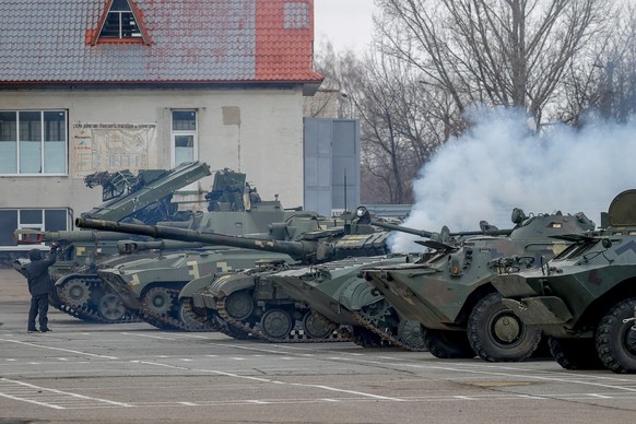 Russische und ukrainische Truppen sind in heftige Kämpfe in der Region Luhansk verwickelt.