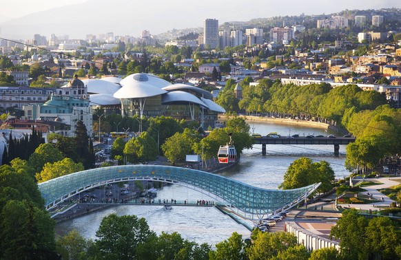 Georgia, Tbilisi, Bridge of Peace over Kura river PUBLICATIONxINxGERxSUIxAUTxHUNxONLY WWF04288