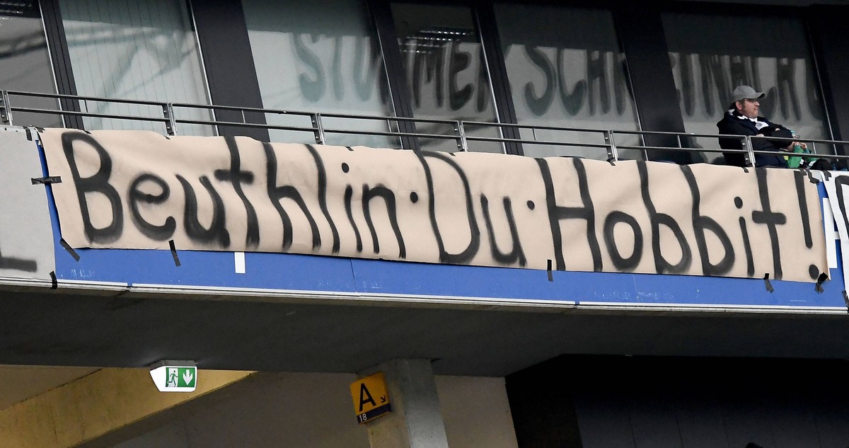 "Beuthlin, du Hobbit!"
