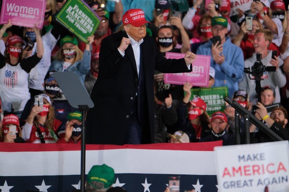 Abstand? Welcher Abstand? Donald Trump bei einer Wahlkampfveranstaltung Mitte Oktober im US-Bundesstaat Iowa.