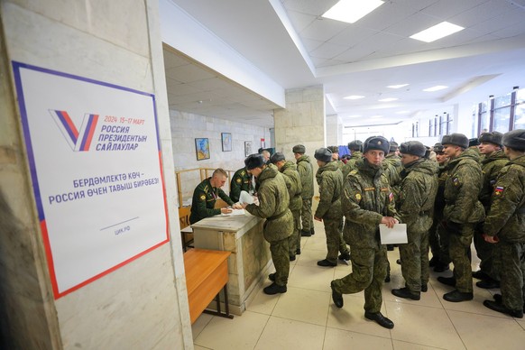 RUSSIA, KAZAN - MARCH 15, 2024: Cadets come to vote in the 2024 Russian presidential election. Four candidates are on the ballot: Vladislav Davankov of the New People Party, incumbent president, indep ...