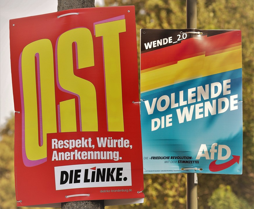 Landtagswahl in Brandenburg 2019, Wahlplakat der Partei AfD mit dem Wahlspruch Vollende die Wende. 26.08.2019, Brandenburg, GER - Landtagswahl in Brandenburg 2019, Wahlplakat der Partei AfD mit dem Wa ...