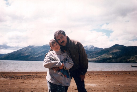 Isabel Cademartori und ihr Vater in Chile.