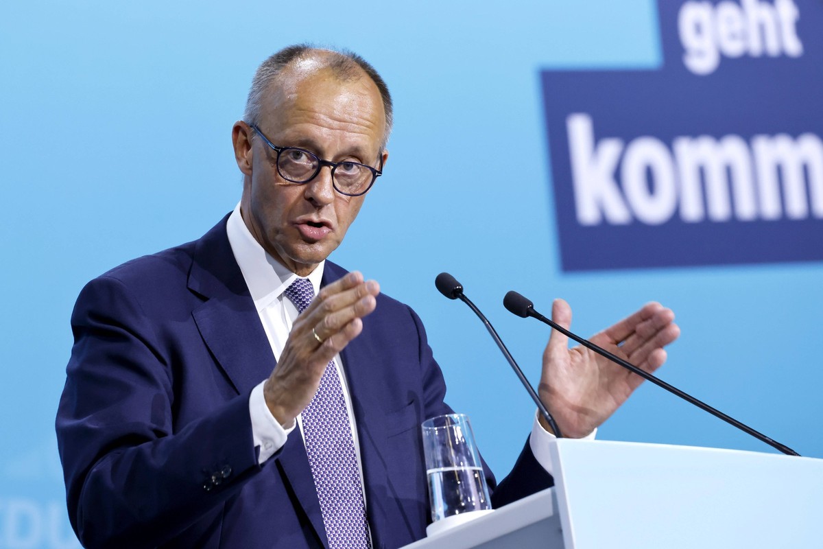 Bundeskanzler Friedrich Merz CDU auf dem Landesparteitag der CDU Nordrhein-Westfalen vor der Kommunalwahl in NRW im World Conference Center Bonn WCCB. Bonn, 30.08.2025 NRW Deutschland *** Federal Chan ...