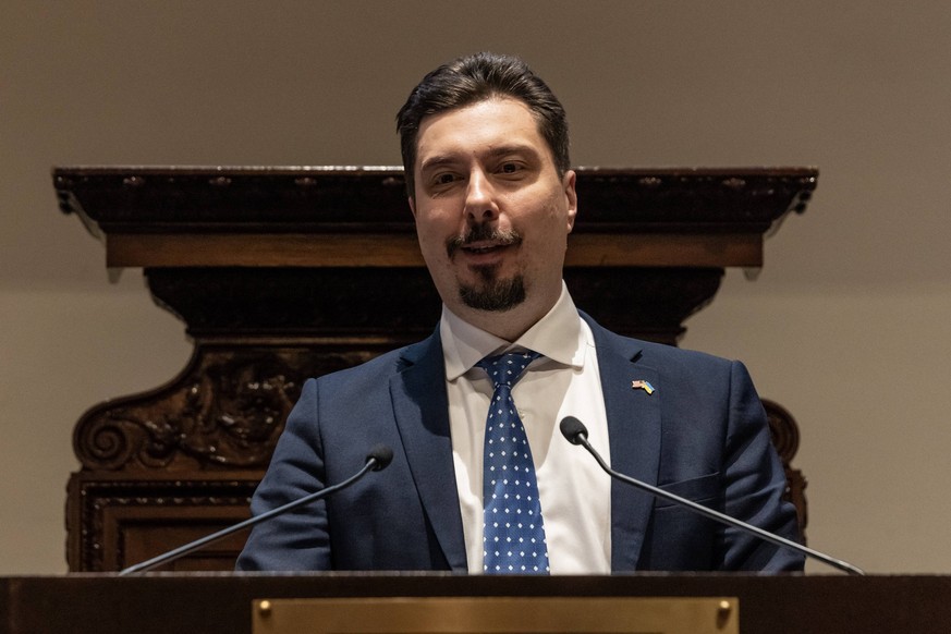Chief Justice of the Ukrainian Supreme Court visit NYC Bar Association Vsevolod Kniaziev, Chief Justice of the Ukrainian Supreme Court speaks at NYC Bar Association. He was joined by Susan Kohlmann, P ...