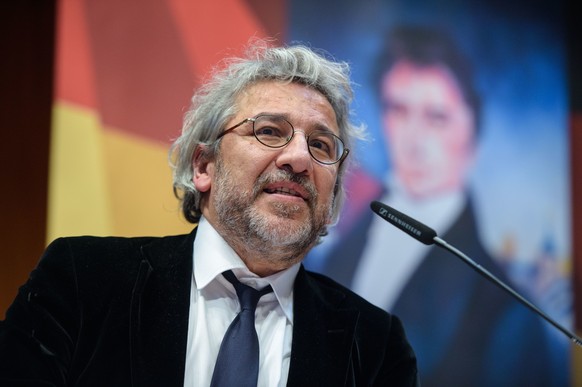 Der aus der Türkei geflohene Journalist Can Dündar erhielt 2017 den Siebenpfeiffer-Preis für kritischen Journalismus.