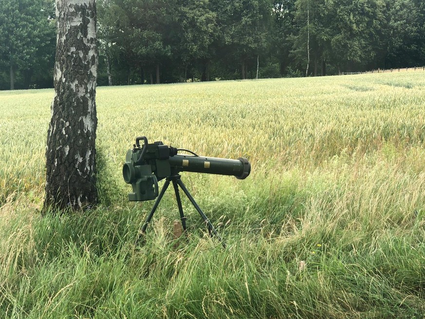 Steht ein Raketenwerfer am Straßenrand...